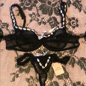 NWT vintage Agent Provocateur bra thong set 34b l